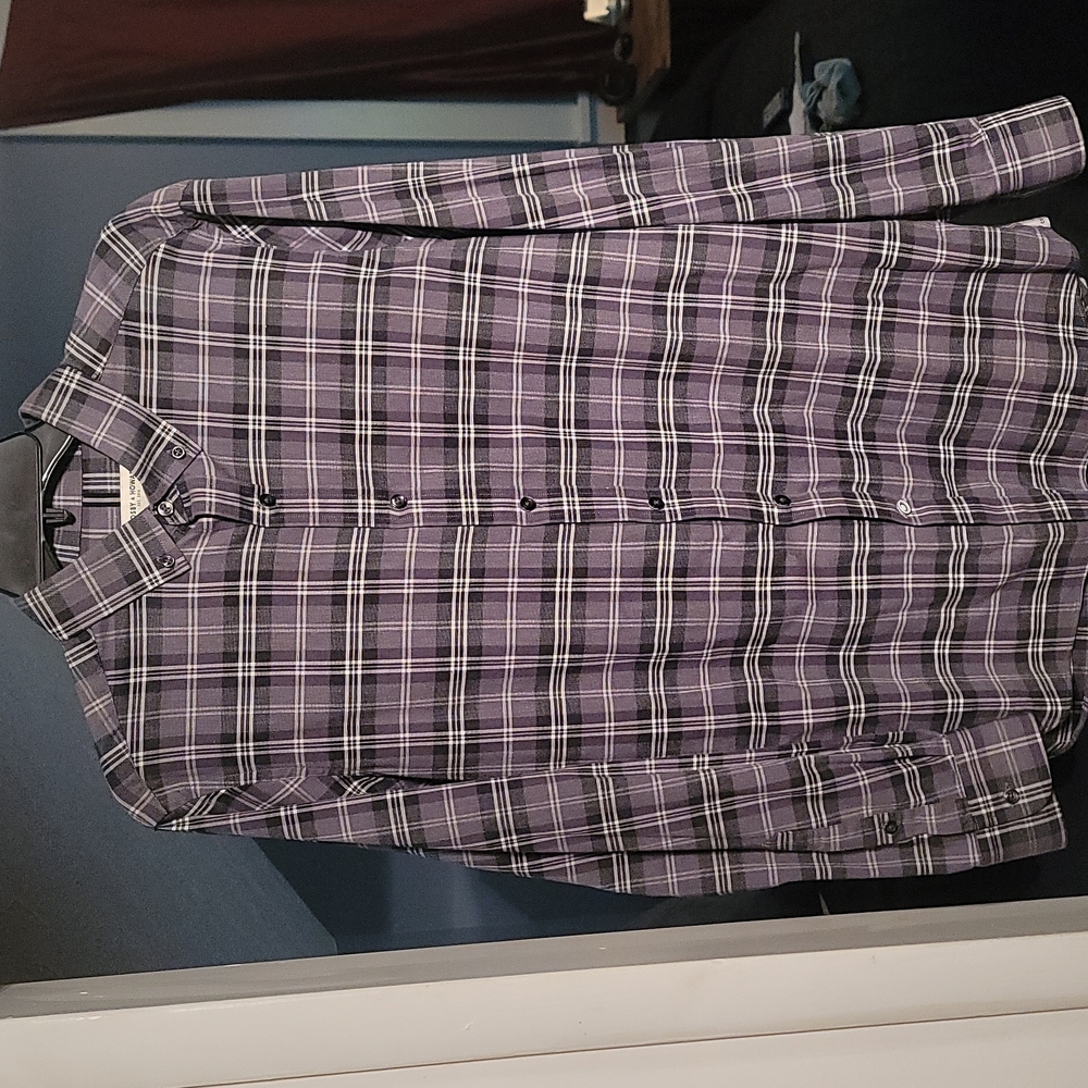 CROSBY & HOWARD mens stretch shirt. Grey, black & white stripes. Size Large.